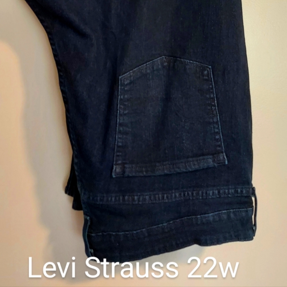 Women's plus size jeans